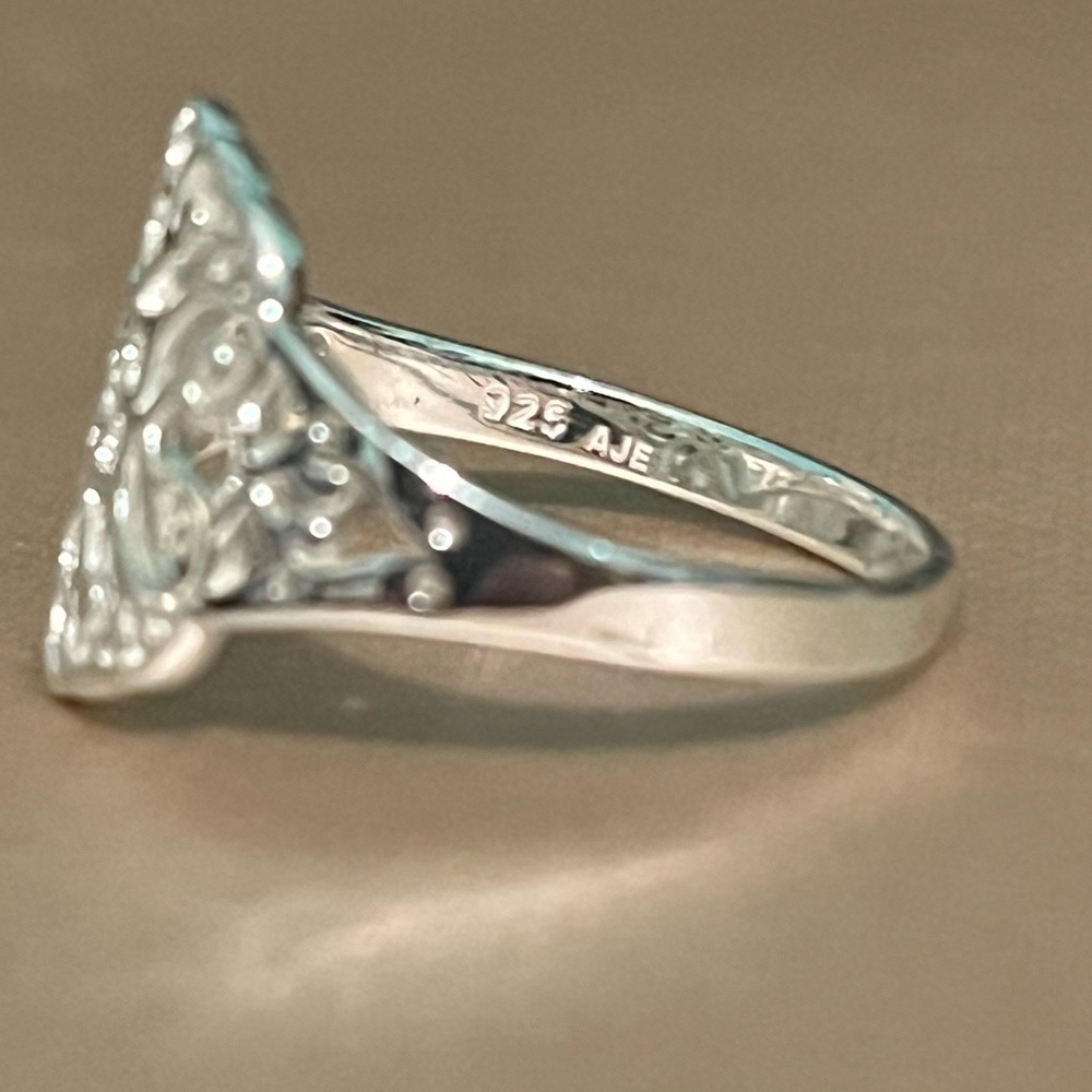 Patterned Ring - Picture 2 of 4